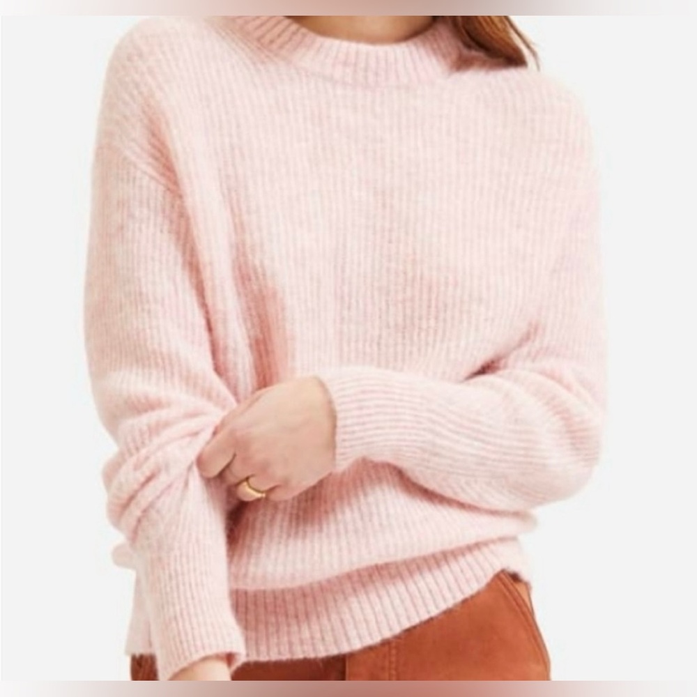 Everlane Light Pink Alpaca Sweater Size M